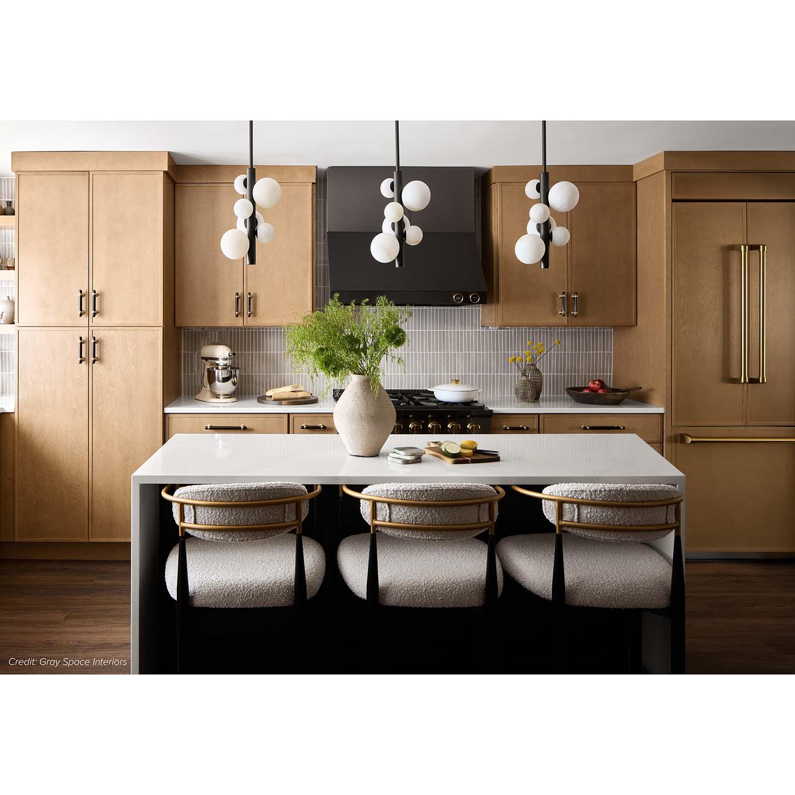 Styx Vertical Pendant | Regina Andrew Detroit